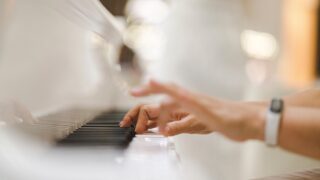 HSP（繊細さん）の4つの才能とは？｜特徴・診断・向いている仕事・セルフケアを本で解説